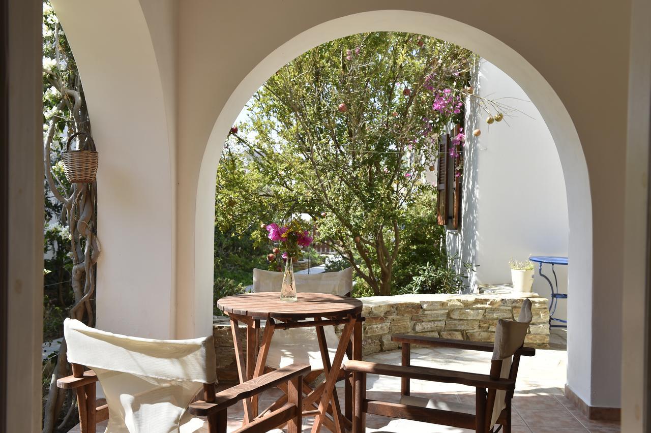 Hippocampus Studios Antiparos Town Exterior foto