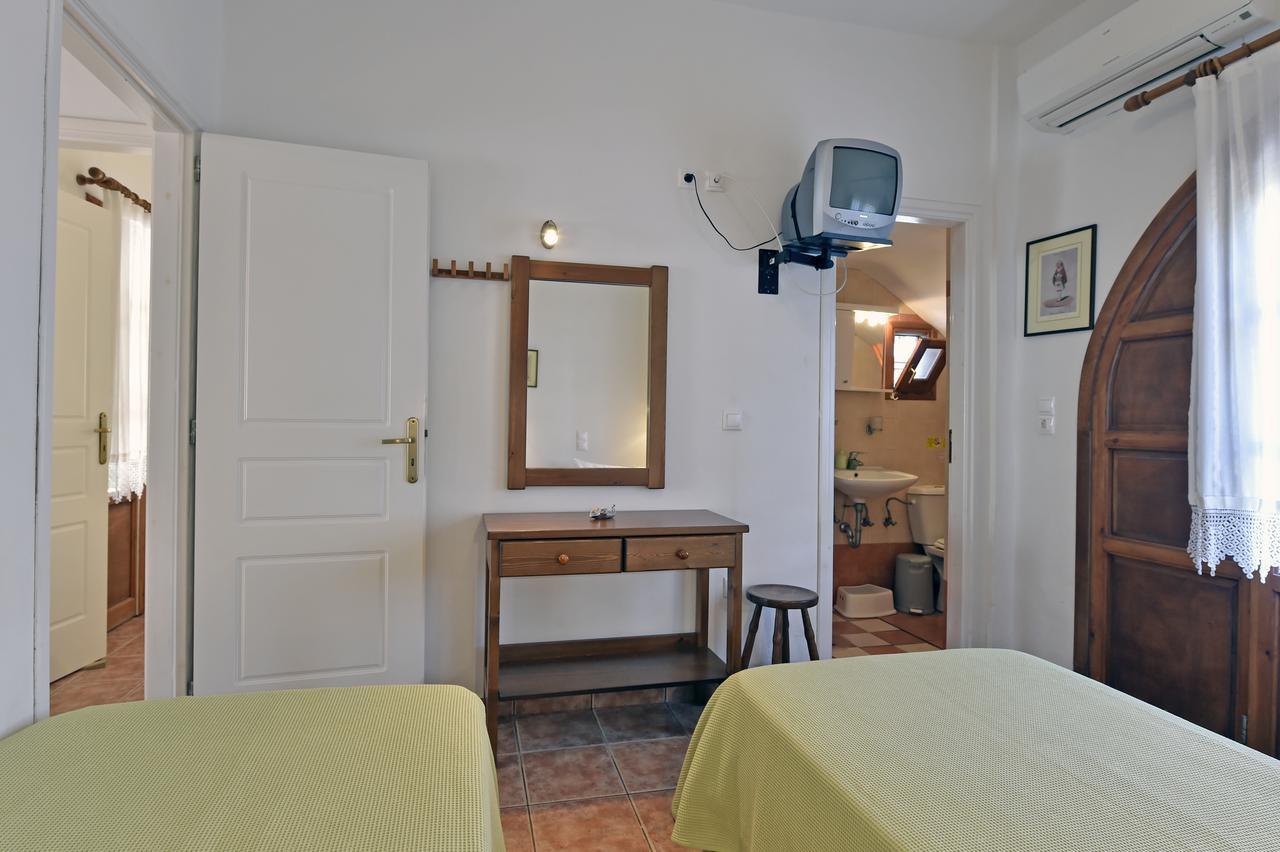 Hippocampus Studios Antiparos Town Exterior foto